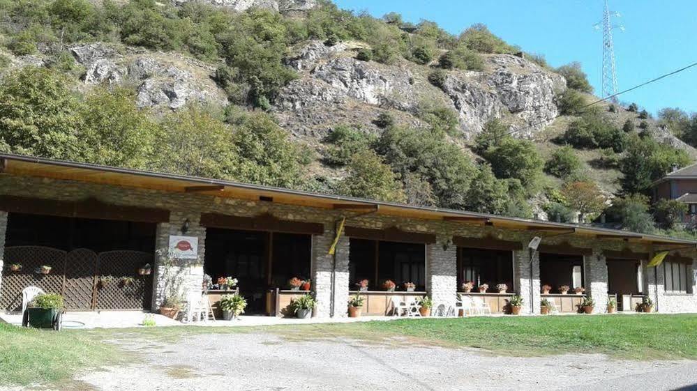 Agriturismo San Giuliano Dei Fratelli Giai Susa Exterior photo